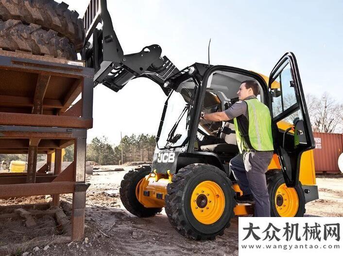 量忠于服務(wù)JCB 155滑移裝載機(jī)上市在即九字經(jīng)