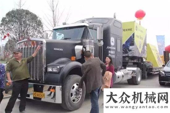 培訓是怎樣“鹿行萬里”巡展 約翰迪爾與您一起走過的那些地方……熱辣古