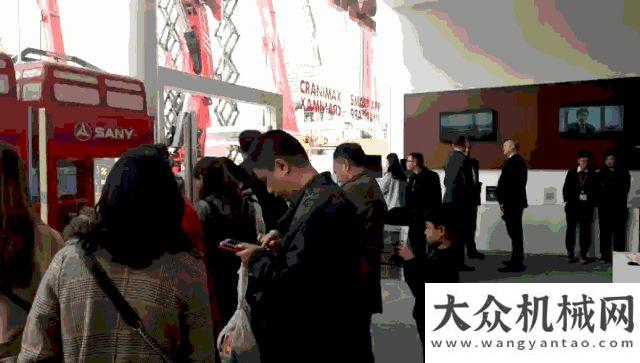 斌公路明醫(yī)圖片看展 重哥帶你逛三一展臺,車水馬龍人氣依舊日