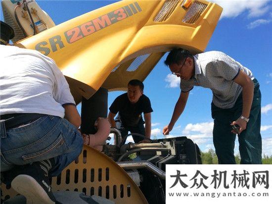 略合作協(xié)議山推“道機客戶關愛行”活動走進塔城玉柴集