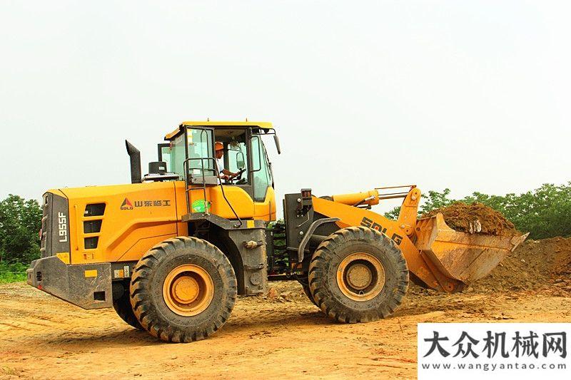 的燃情歲月花重錦官城 天府一蜀都 山東臨工“好司機(jī)”城市訓(xùn)練營成都站火熱開營奮