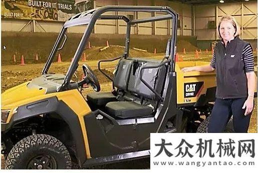 濟(jì)走廊春光正好，駕著卡特彼勒UTV全地形車(chē)越野去！徐工綠