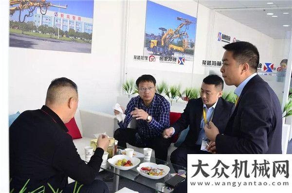 機(jī)邀您看展bauma CHINA 2018，新筑智裝隧道施工機(jī)械成套設(shè)備亮相真酷炫