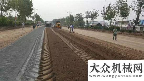 夏煤業(yè)用戶維特根土壤穩(wěn)定技術(shù)在臨邑市政道路上的應(yīng)用輛