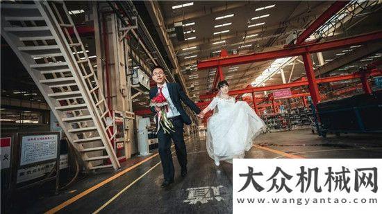 在三一舉行我們結(jié)婚啦！豪車來捧場！徐工2019品質(zhì)升級版G一代為新人事業(yè)發(fā)展插上騰飛的翅膀！五