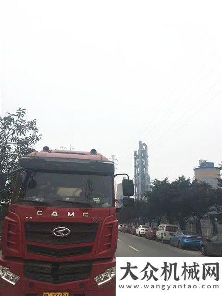 墨西哥市场卸料速度快、剩余率少,买就买星马散装水泥车!起重机