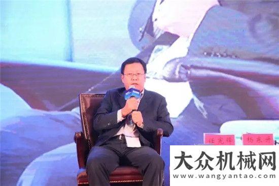 力邁向高端鏟業(yè)新路徑 發(fā)展新方法 理念新突破，徐工鏟運(yùn)成功舉辦“價(jià)值引領(lǐng) 持續(xù)構(gòu)筑鏟業(yè)新生態(tài)”高峰論壇濰柴領(lǐng)