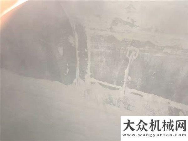 墨西哥市场卸料速度快、剩余率少,买就买星马散装水泥车!起重机