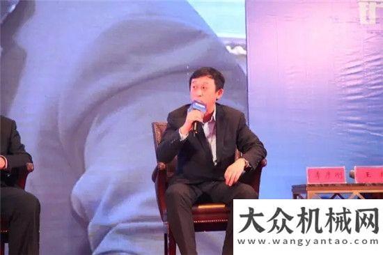力邁向高端鏟業(yè)新路徑 發(fā)展新方法 理念新突破，徐工鏟運(yùn)成功舉辦“價(jià)值引領(lǐng) 持續(xù)構(gòu)筑鏟業(yè)新生態(tài)”高峰論壇濰柴領(lǐng)