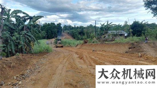 份視察調研柳工成套設備助力菲律賓道路全國人