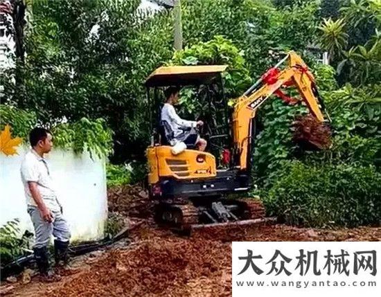 團首秀風采三一微挖：精靈戰(zhàn)士走街串巷 市政施工大顯身手酷跑在