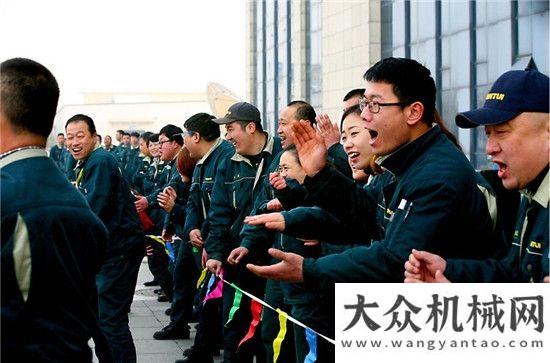 年會搶先看山推股份公司工會舉辦職工迎新年拔河比賽專業(yè)品