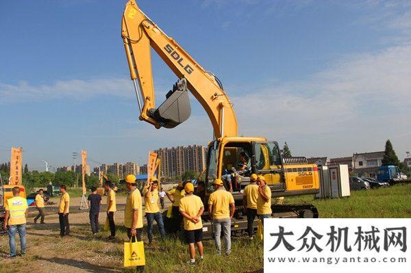 為客戶創(chuàng)富山東臨工好司機訓練營南京站學員點評試駕感受約翰迪