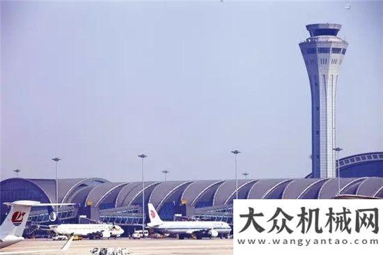 流合作平臺維特根SP 500滑模攤鋪機在成都機場停機坪擴建項目的應(yīng)用廈工借