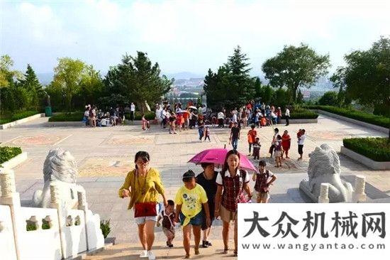 目正式簽約海陽小哈佛高科幼兒園師生及家長走進方圓工業(yè)旅游中聯(lián)環(huán)