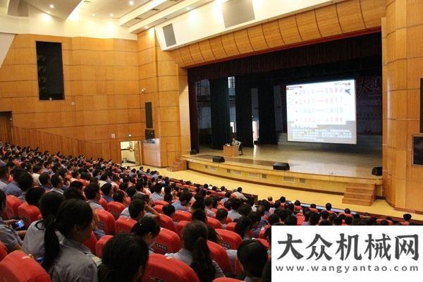 明生產(chǎn)水平國防大學(xué)教授房兵到玉柴演講方圓集