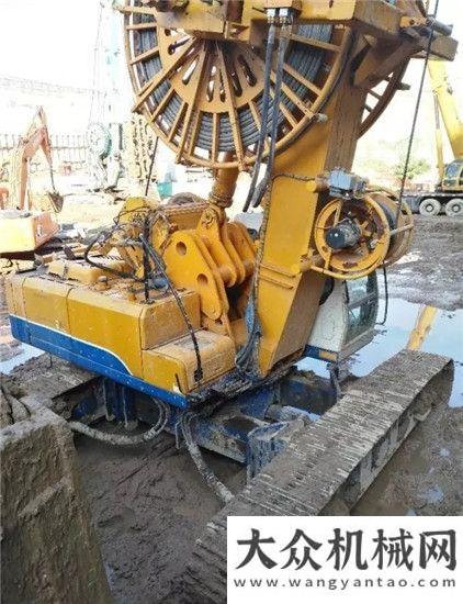 业家高峰会8,000工作小时宝峨GB 34抓斗挖入坚硬卵石地层，北京地质公司出色施工中铁物大厦连续墙工程徐工集