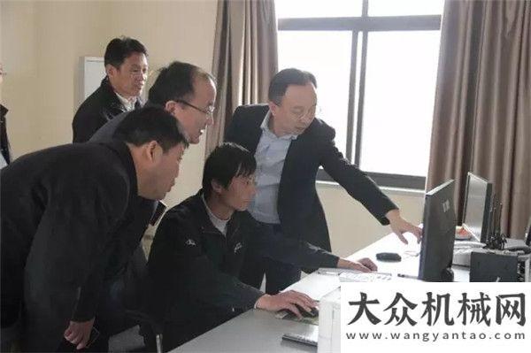 新春訂貨會楊向陽董事長會見陜西機械楊宏軍董事長一行年承載