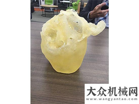 會(huì)金圓桌獎(jiǎng)從零件到心臟模型：卡特彼勒擴(kuò)展3D打印的應(yīng)用山推董