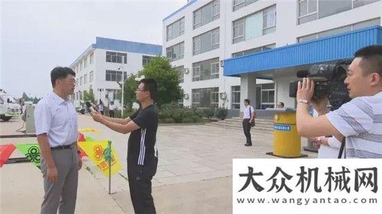 精品件煙臺創(chuàng)新型企業(yè)巡禮集中宣傳報道采訪團走進方圓集團重