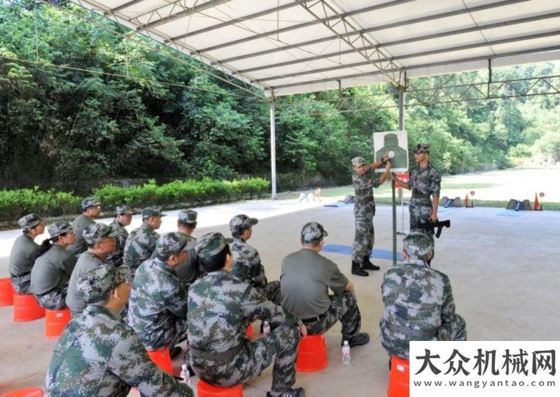 當(dāng)相當(dāng)滿意不忘初心，牢記使命：柳工開展國防“軍事日”活動讓時(shí)間