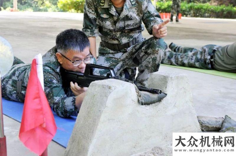 當(dāng)相當(dāng)滿意不忘初心，牢記使命：柳工開展國防“軍事日”活動讓時(shí)間