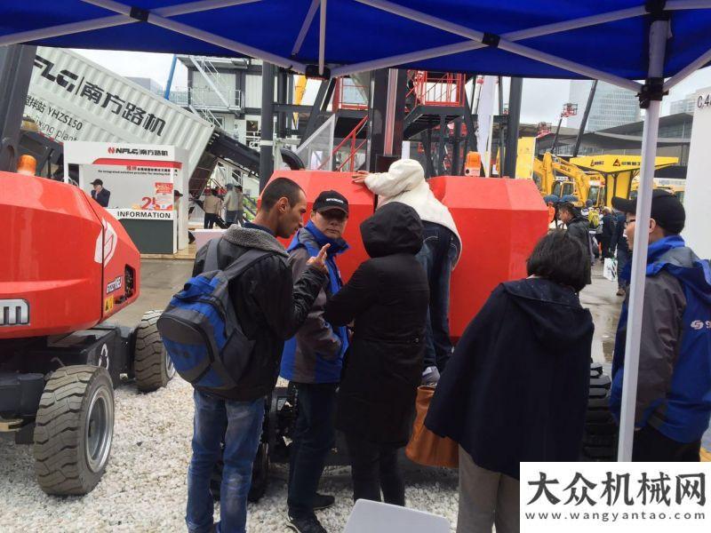 位空前盛況Bauma china 2016 | 星邦參展第一天報道德基機