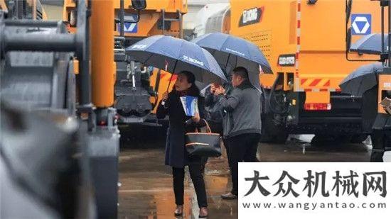 聘精英加盟徐工道路租賃、二手車業(yè)務(wù)論壇盛大開幕方圓集