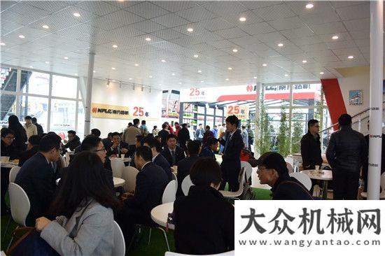 之間顯品質(zhì)展示智造新高度 泉州百家企業(yè)亮相上海寶馬展雷沃重