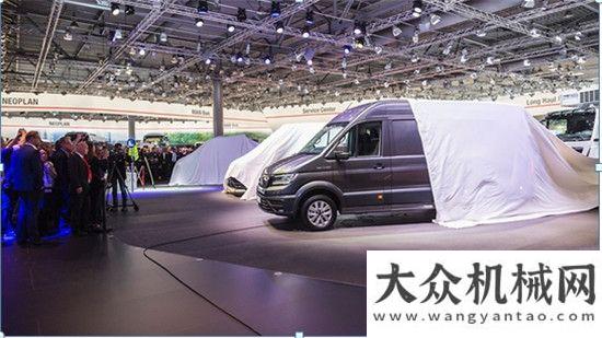 司參觀交流雄獅吼叫！ ——MAN發(fā)力2016年IAA商用車展塔吉克