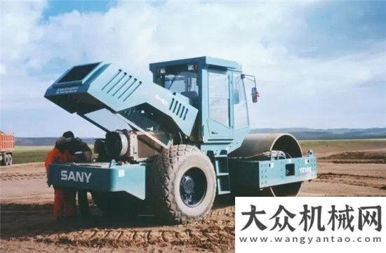 建先進(jìn)單位路，三一行——三面機(jī)械國(guó)慶特輯山推獲