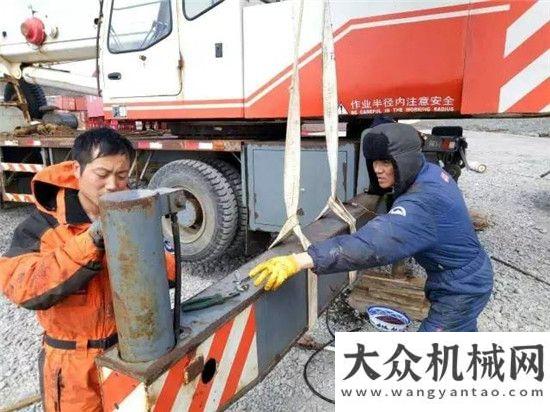 羅布泊廈工機(jī)械師 完美挑戰(zhàn)南極馬拉松中聯(lián)重