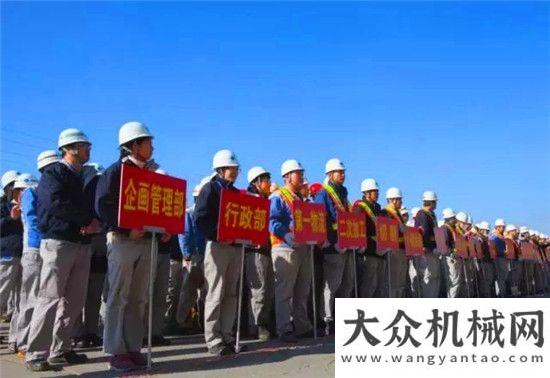 列再闖央視住友建機(jī)第10000臺(tái)挖掘機(jī)下線儀式為你點(diǎn)