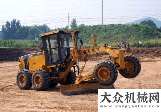 代名不虚传2016山工机械夏季客户体验活动举办徐工一