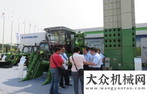 信企業(yè)稱號中聯(lián)重科閃耀廣交會 亮點凸顯引關(guān)注中聯(lián)重