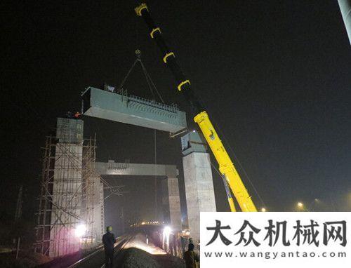 凸顯引關(guān)注徐工起重機(jī)械持續(xù)領(lǐng)跑TOP50評(píng)選活動(dòng)中聯(lián)重