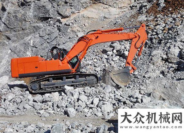 站全面開啟亮劍挖機(jī)之都—“神挖”東線巡演江西廣豐站紀(jì)實(shí)陜汽大