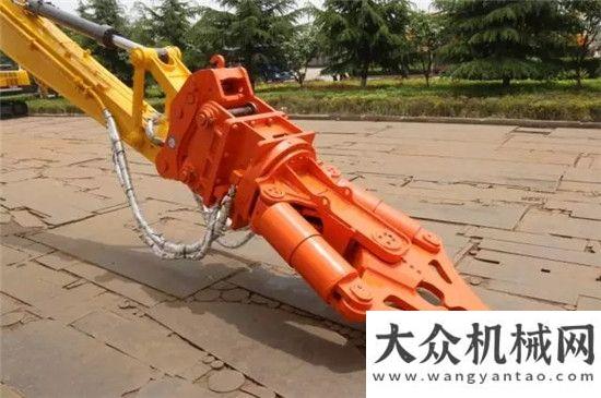 奖实至名归雷沃FR330E LCK：“挑战不可能”厉害了