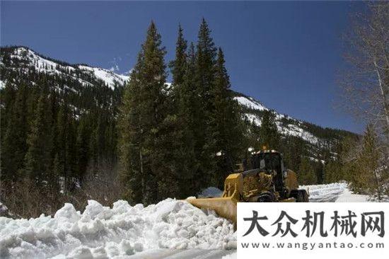 搶先報(bào)名中大雪節(jié)氣，看“大黃車”的冰雪奇緣圣誕福