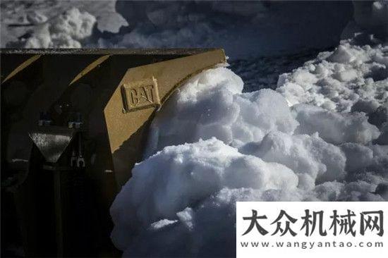 搶先報(bào)名中大雪節(jié)氣，看“大黃車”的冰雪奇緣圣誕福