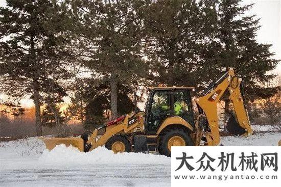 搶先報(bào)名中大雪節(jié)氣，看“大黃車”的冰雪奇緣圣誕福