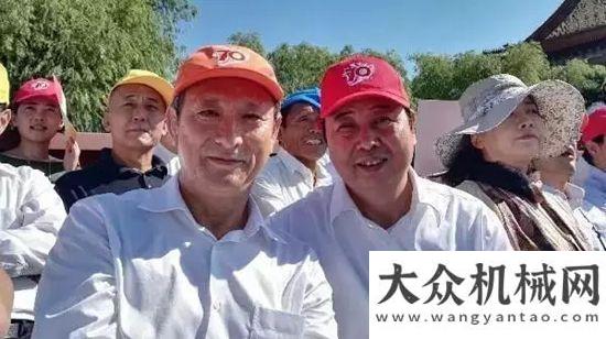 觀看閱兵式致敬！徐工集團(tuán)董事長王民光榮受邀大閱兵觀禮重