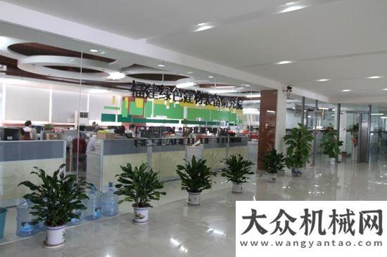 市場(chǎng)新面2016，隆重迎接南方路機(jī)創(chuàng)立25！徐工遼