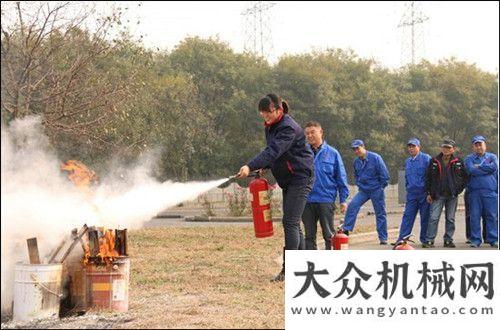 建孟買地標德工在調(diào)試工段試車場開展119消防安全演中聯(lián)動