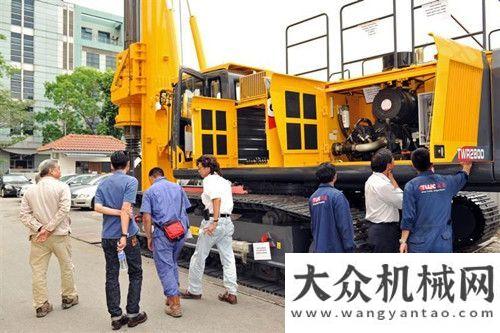 視西南市場新加坡XR280D旋挖鉆路演會成功雷沃旋