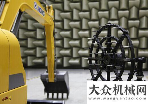 液壓推土機(jī)尖端研發(fā)平臺助力登頂 徐工自主創(chuàng)新升級“創(chuàng)造”銳斯塔