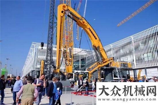 黑寶馬展上Bauma 2016最大參展商利勃海爾 豈止是震撼！馬尼托