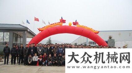 機(jī)盡展英姿湖南坤宇重裝樁工機(jī)械行業(yè)協(xié)會盛大宇通重