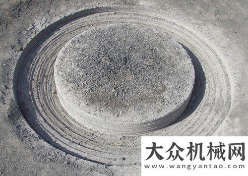 瑞重工舉行快速加工環(huán)形槽  維修窨井顯神通——記陜西萬(wàn)里新產(chǎn)品JX窨井銑刨機(jī)獨(dú)特之處全國(guó)農(nóng)