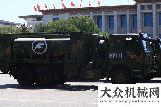 止研發(fā)不息核由陜汽軍車牽引 車輛前進時平行距離誤差不超過10厘米柳工挖